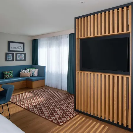 Hampton By Hilton Istanbul Sirkeci-3